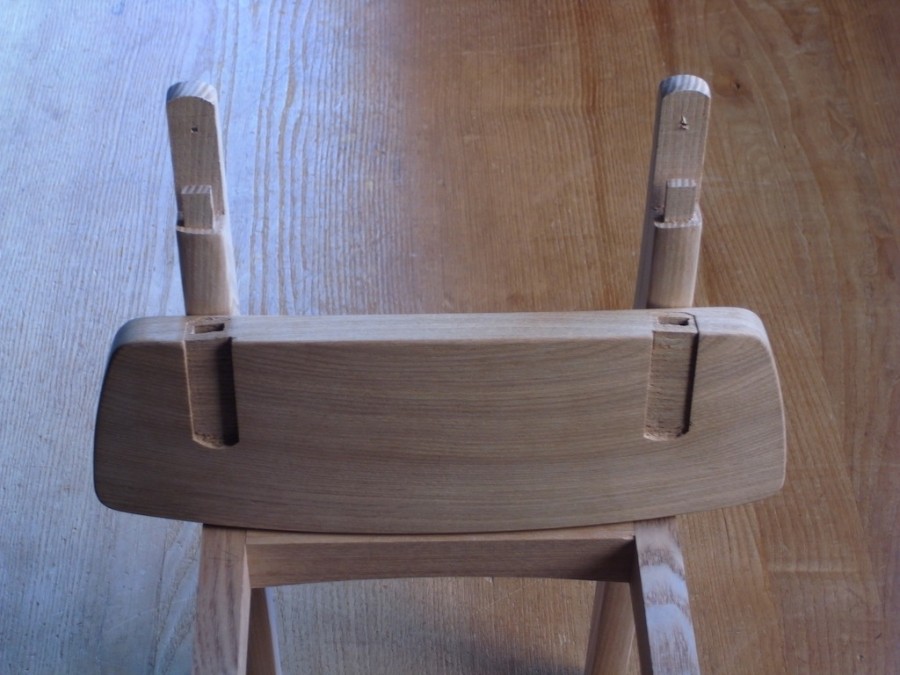 子供椅子 小 木組み